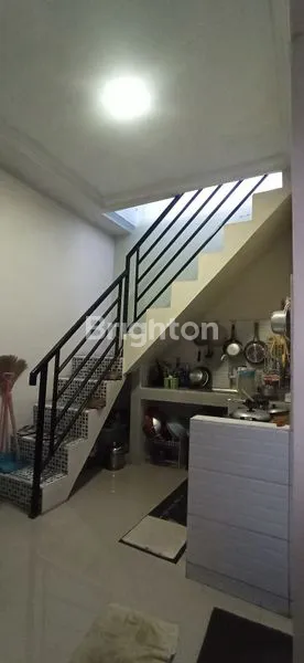 image RUMAH CANTIK SIAP HUNI DEKAT KAMPUS UI DEPOK (6)