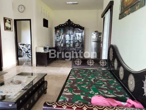 image RUMAH BESAR HALAMAN LUAS VIEW SAWAH (4)