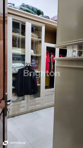 image RUMAH SULTAN BONUS FURNISH PANTAI MENTARI DEKAT PAKUWON CITY KENJERAN MULYOSARI SUTOREJO (6)