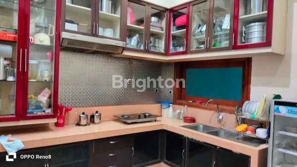 image RUMAH SULTAN BONUS FURNISH PANTAI MENTARI DEKAT PAKUWON CITY KENJERAN MULYOSARI SUTOREJO (7)