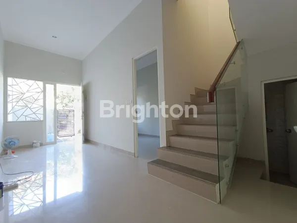 image PANDUGO RUNGKUT 50 METER JALAN RAYA. RUMAH BARU (2)