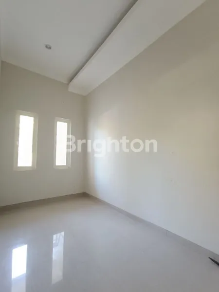 image PANDUGO RUNGKUT 50 METER JALAN RAYA. RUMAH BARU (5)