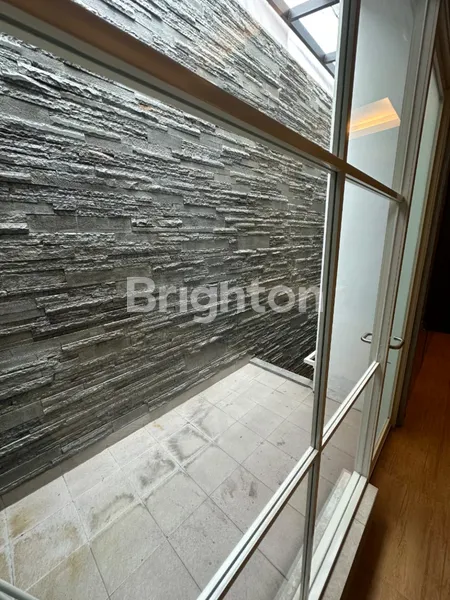 image RUMAH CANTIK 2 LANTAI FULL FURNISHED DI PERUMAHAN WISATA SEMANGGI RUNGKUT -  SURABAYA TIMUR (7)