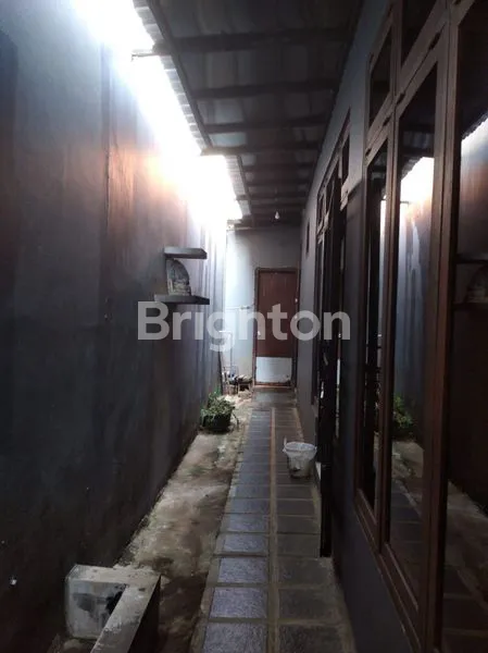 image RUMAH SIYAP HUNI NYAMAN DI TAMAN FLAMBOYAN DEKET TAMANSARI SEMARANG TIMUR (4)