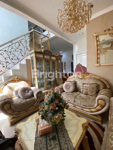 image RUMAH MEWAH KOMPLIT KOLAM RENANG FULL FURNISHED DI TANGERANG SELATAN (4)