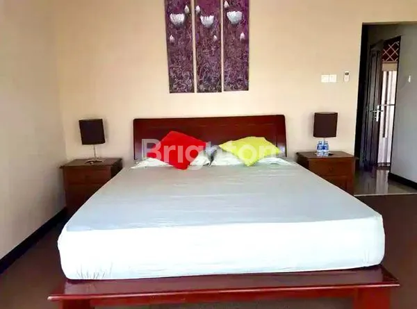 image RUMAH MEWAH VIEW LAUT (7)