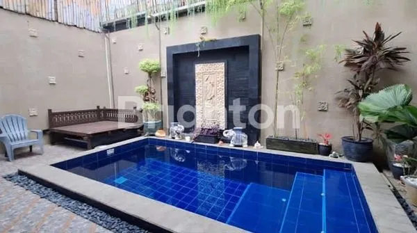 image RUMAH MEWAH (4)