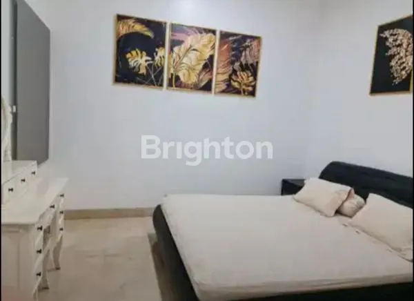 image RUMAH BAGUS DAN BESAR LOKASI PREMIUM 3 LANTAI DI SUTERA ALBA ALAM SUTERA TANGERANG (4)