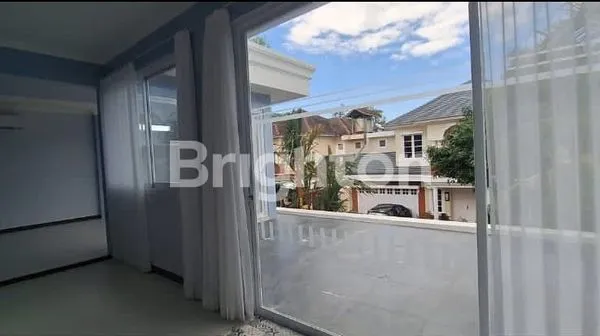 image RUMAH MEWAH (8)