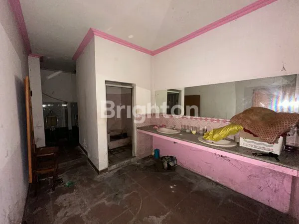 image RUKO / RUANG USAHA 3 LANTAI AREA STRATEGIS SLAMET RIYADI SOLO SURAKARTA (7)