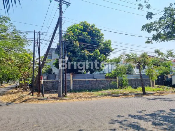 image TANAH KAVLING RAYA DARMO PERMAI 3 HOOK PUNCAK PERMAI DEKAT HOKKY SUPERMARKET, PASAR MODERN, SWIMMING FITNESS CENTER, MALL, JALAN TOL, PUSAT BISNIS DAN KOMERSIAL (1)