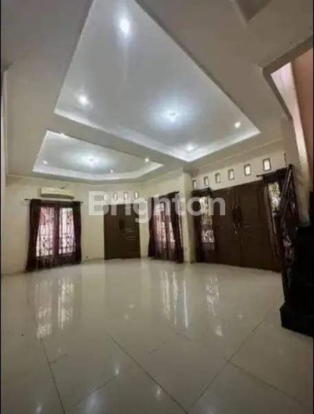 image RUMAH MEWAH DAN LUAS 2 LANTAI DI KAYU PUTIH, PULO GADUNG, JAKARTA TIMUR  EC29-724 (3)