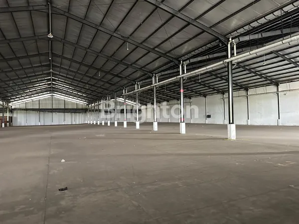 image GUDANG NOL JALAN AREA ROMOKALISARI ROW LEBAR PERGUDANGAN PRIBADI SIAP PAKAI DEKAT TOL AKSES KONTAINER READY BEBERAPA OPSI (5)