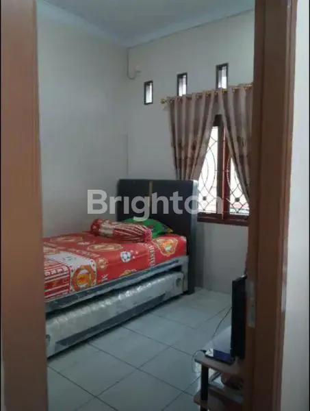 image DIJUAL CEPAT RUMAH 2LANTAI CIPONDOH (7)