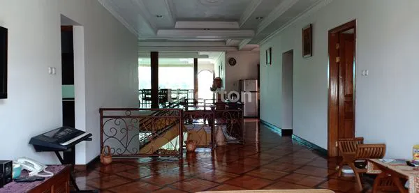 image RUMAH KLASIK JOGLO (ADA USAHA KOS DI BELAKANG), BANGUNAN 2 LANTAI, TURUN HARGA DARI 18M MENJADI 13,4M TURUN HARGA LAGI 11,5M MASIH NEGO (6)