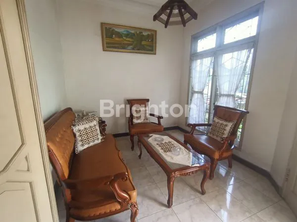 image RUMAH NYAMAN 2 LANTAI COCOK UNTUK KELUARGA BESAR ATAU KOST- KOSTAN DI LOKASI STRATEGIS (3)