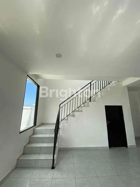 image VILLA CANTIK BARU 2 LANTAI DEKAT UBUD, 4 KAMAR TIDUR, VIEW SAWAH DI SUKAWATI GIANYAR (4)