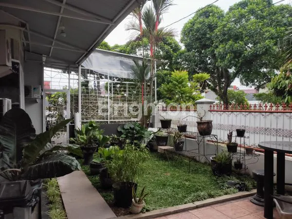 image RUMAH BESAR SEMI FURNISH DI SAWANGAN PERMAI (3)