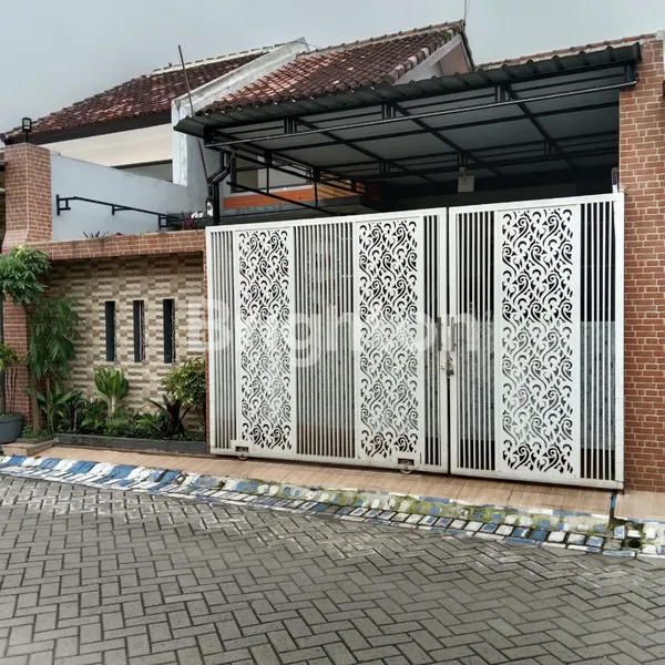 image RUMAH NDALEM KALENGAN (1)