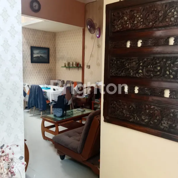 image RUMAH NDALEM KALENGAN (4)