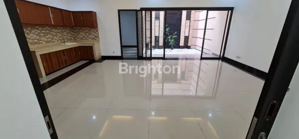 image RUMAH CANTIK TERAWAT  (6)