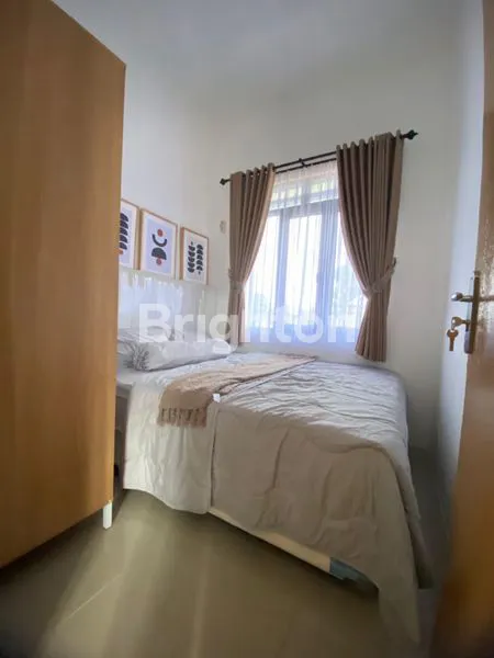 image RUMAH MERAH MATA TERBAIK DI KELASNYA (5)