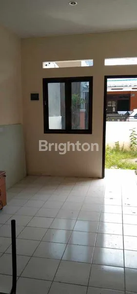 image DIJUAL CEPAT RUMAH SANGAT STRATEGIS (3)