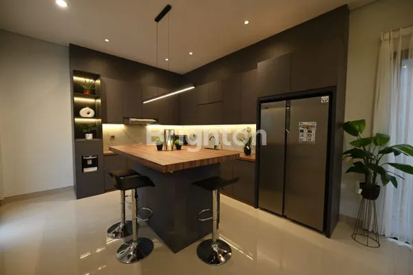 image RUMAH BARU, BANGUNAN MANDIRI, FURNISHED, MEWAH, KENCANA LOKA, BSD CITY (4)