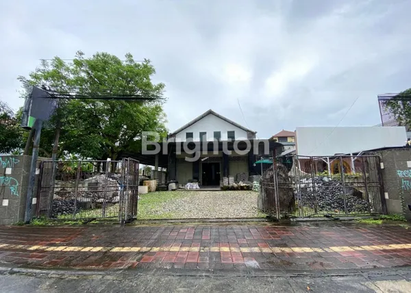 image DISEWAKAN GUDANG DI JL SUNSET ROAD, SEMINYAK - 0 JALAN RAYA -PREMIUM LOCATION – PARKIR LUAS (1)