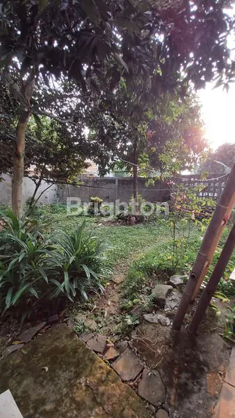 image RUMAH DENGAN LAHAN MASIH LUAS UNTUK RUMAH TUMBUH, DI DAERAH YANG ASRI (4)