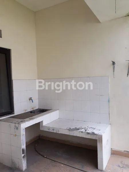 image RUMAH STANDAR ADA SISA TANAH TERAS SDH RAPI DI KERAMIK RUMAH KAHURIPAN THE GARDINDI (3)