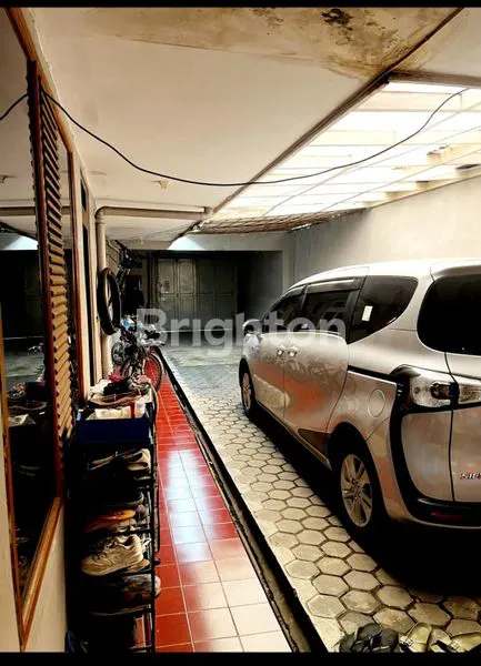 JUAL CEPAT RUMAH BESAR, MAINROAD MARGACINTA BANDUNG, COCOK UNTUK TEMPAT USAHA