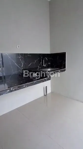 image PERUMAHAN ROYAL EMRAN MENGHADIRKAN RUMAH MINIMALIS DENGAN KONSEP MILENIAL HADIR DI SURABAYA BARAT (4)