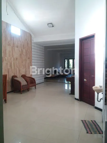 image RUMAH USAHA DI DAERAH KOMERSIAL RAYA DUPAK (6)