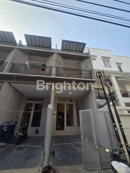 image RUMAH BARU SIAP HUNI DURI KEPA, DEKAT TANJUNG DUREN, JAKARTA BARAT (1)