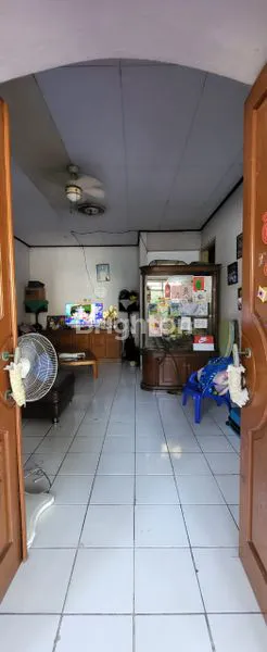 image RUMAH DI PERUMAHAN MAHKOTA MAS CIKOKOL TANGERANG (6)