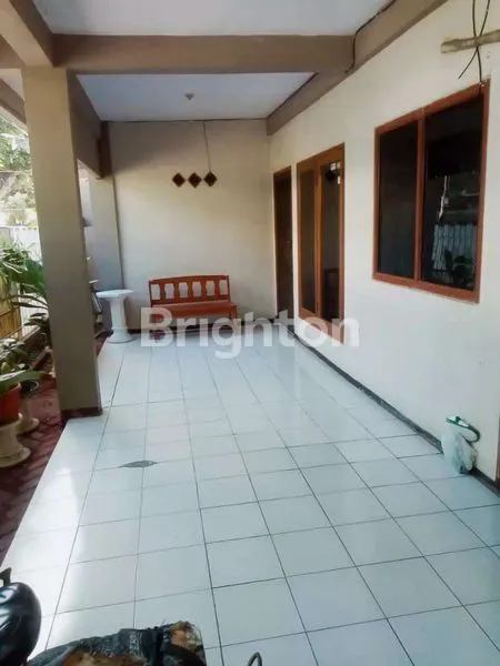 image RUMAH 2 LANTAI DI DARMO PERMAI TIMUR KOSONGAN (4)