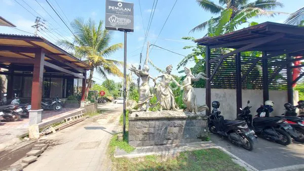 image UBUD DI SEWAKAN VILLA , RESTAURANT , STUDIO TATTOO  (6)