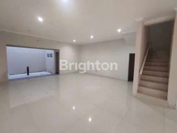 image RUMAH WATER FRONT CITY MAKASSAR (3)