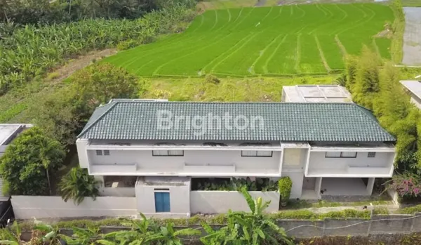 image LUXURY VILLA IN TUMBAK BAYUH AREA MODERN AND SPACIOUS (1)