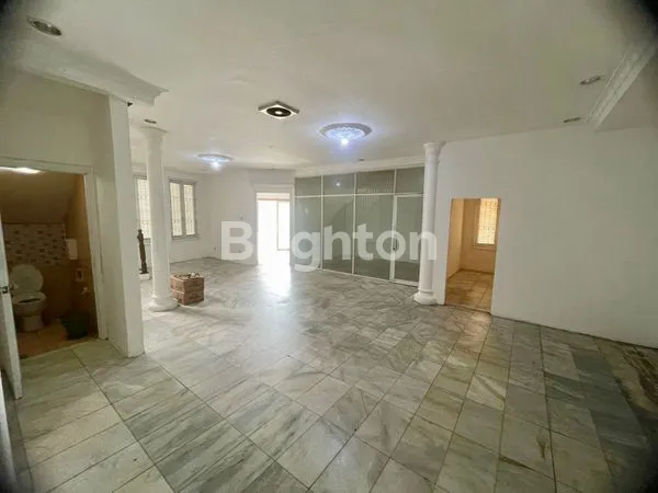 image FOR RENT! RUMAH MINIMALIS KAWASAN CIPETE, JAKARTA SELATAN. COCOK UNTUK USAHA, RUMAH, ATAU KANTOR (8)