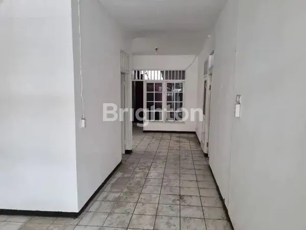 image RUMAH DI TAMAN PONDOK INDAH  (4)