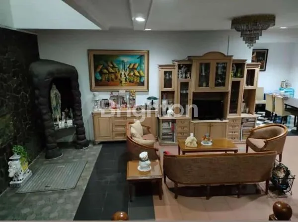 image RUMAH SUNTER KIRANA RAYA (3)