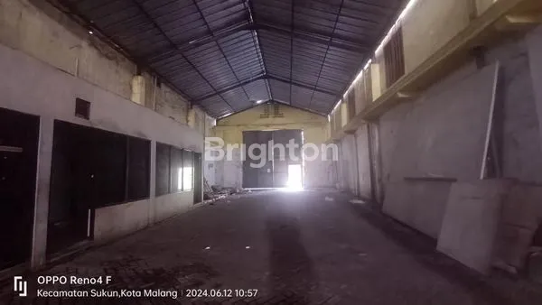 image GUDANG STRATEGIS PINGGIR JALAN LT 910 M2 DI GADANG, MALANG (3)