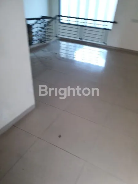 image RUMAH MINIMALIS SIAP HUNI PAKUWON SURABAYA (1)