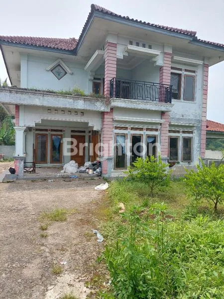 image JUAL RUMAH TUA HANYA HITUNG HARGA TANAH SAJA,2 LANTAI DI CISAPI MAJALAYA BANDUNG. (4)