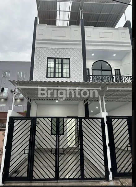 image RUMAH BARU 3 LANTAI TANJUNG DUREN BEBAS BANJIR  (1)