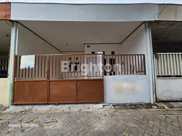 image RUMAH SIAP HUNI FULL RENOVASI BULAK RUKEM DEKAT RAYA KEDUNGCOWEK (1)