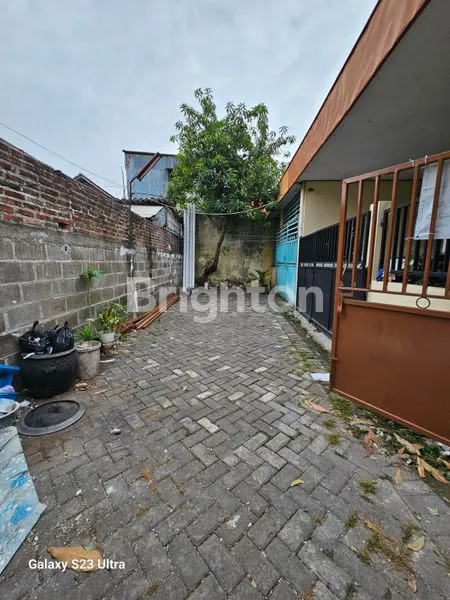 image RUMAH SIAP HUNI FULL RENOVASI BULAK RUKEM DEKAT RAYA KEDUNGCOWEK (6)