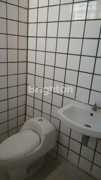 image FOR RENT! RUMAH MINIMALIS KAWASAN KEMANG, JAKARTA SELATAN. 3 MENIT KE JALAN RAYA UTAMA (6)